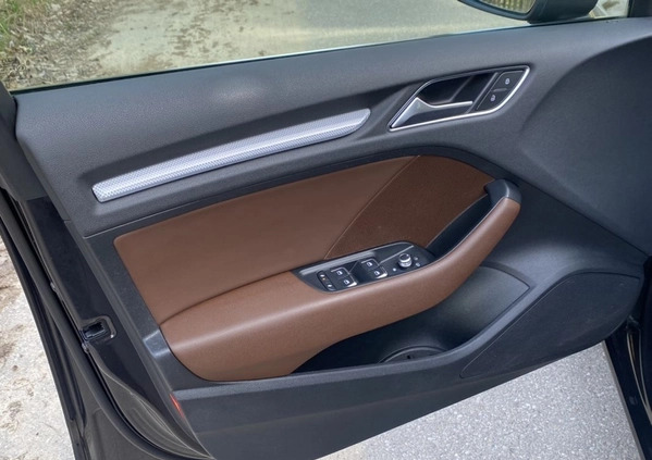 Audi A3 cena 48900 przebieg: 211000, rok produkcji 2013 z Poręba małe 254